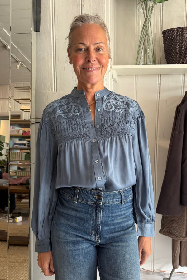 Maison Hotel Gongora Blouse
