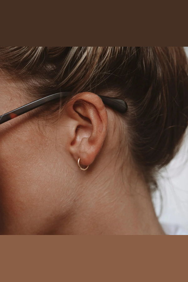 ATOLEA Tiny Huggie Hoops