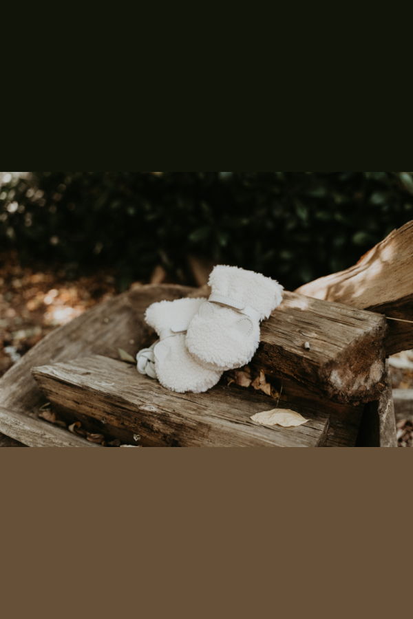 KIDS Donsje Richy Polar Bear Mittens - Off White Curly Faux Fur
