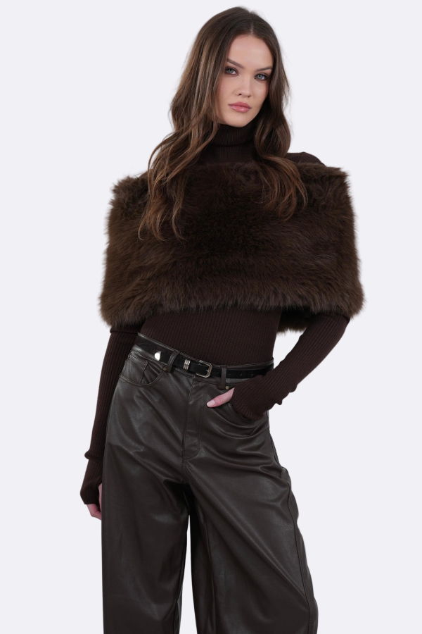 Nonchalant Label Mallory Faux Fur Shawl - Brown