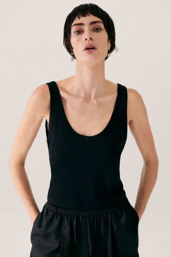 Silk Laundry Jersey Scoop Tank - Black