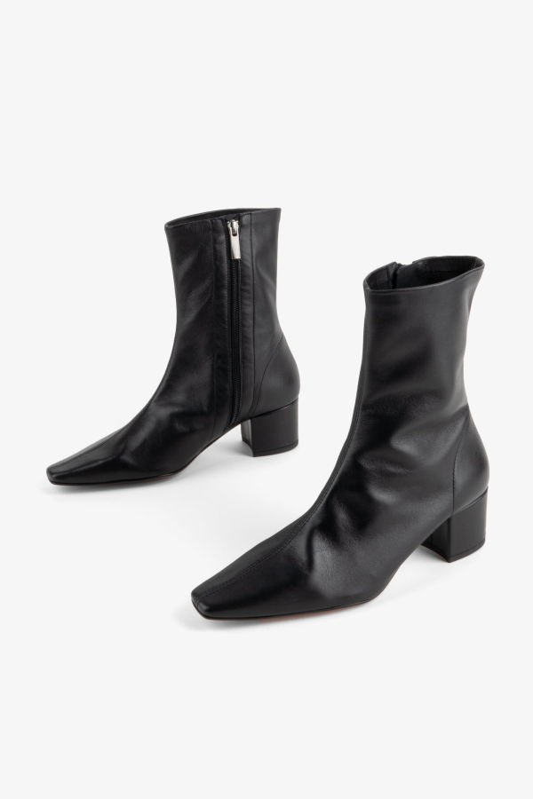 "INTENTIONALLY __________." CARLTON HEELED MID BOOT - MAROON/BLACK