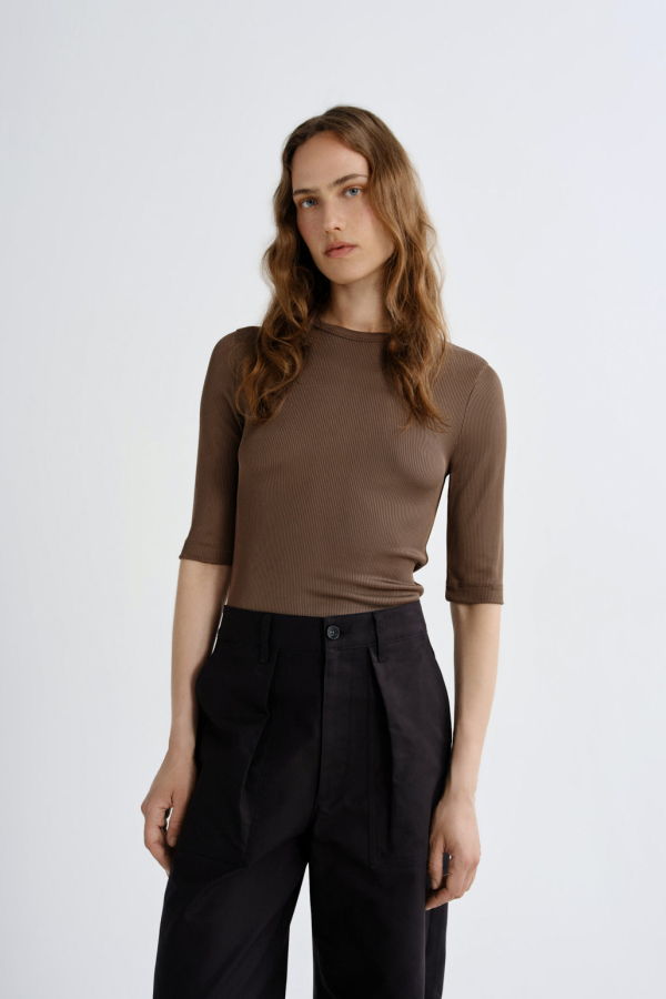 AGOLDE Saige Tee - Dark Brown