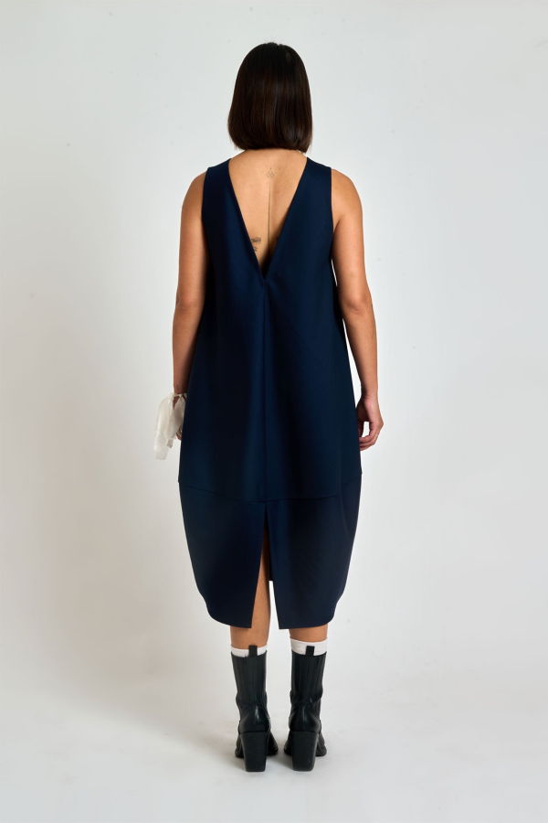 KAAREM Jar Sleeveless Back V Panel Dress