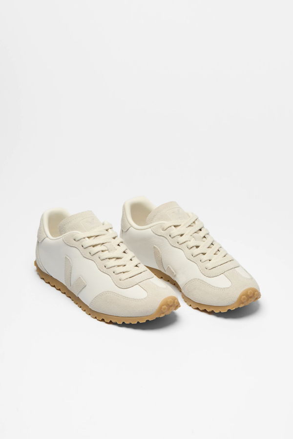 VEJA GT Leather Sneakers