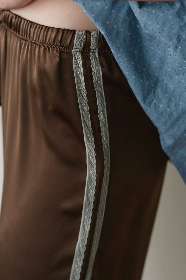 Donni. The Silk Lace Stripe Crop Pant - Espresso