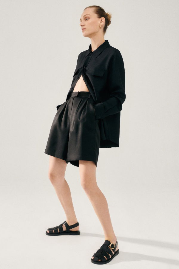 Silk Laundry Twill Double Pleated Shorts - Black