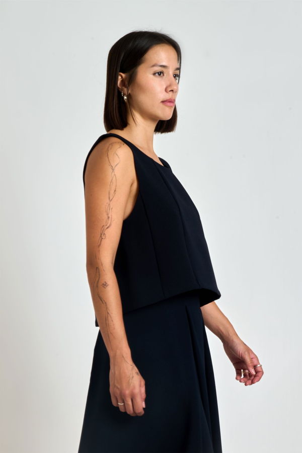 KAAREM Rang Six-Panel Cropped Top - Black Blue
