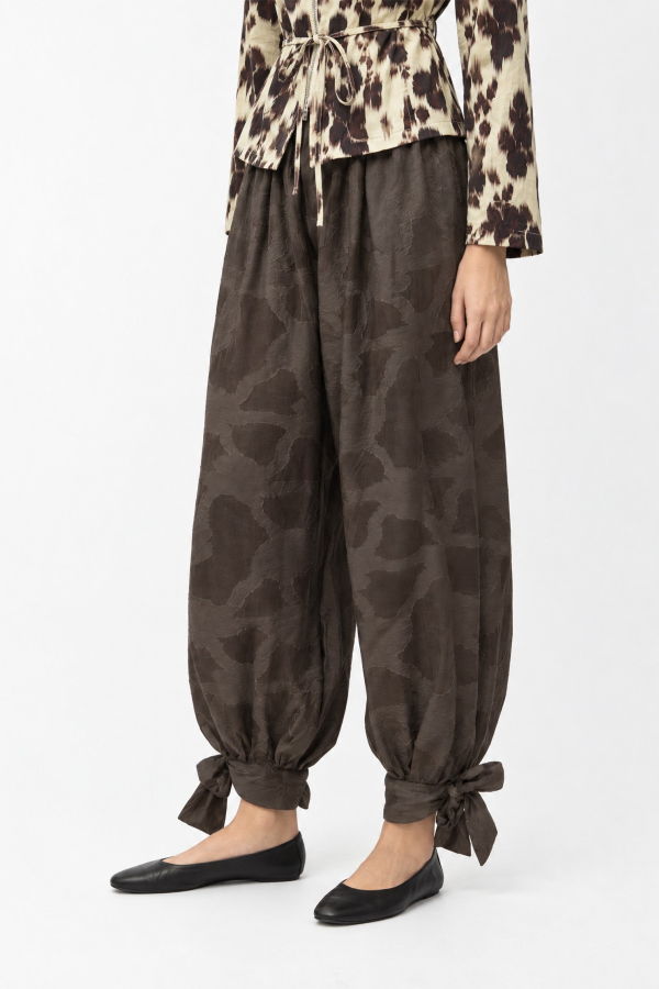 Carmen Says Brown Crush Pants