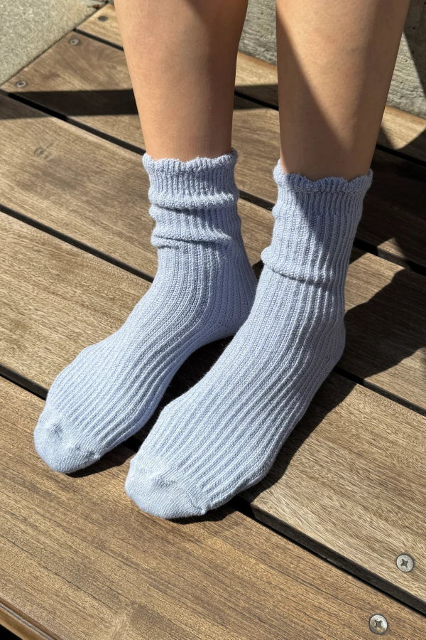 Le Bon Shoppe Linen Scallop Socks - Pale Blue