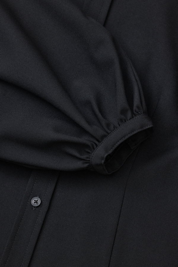 Closed Raglan Shirt - Black