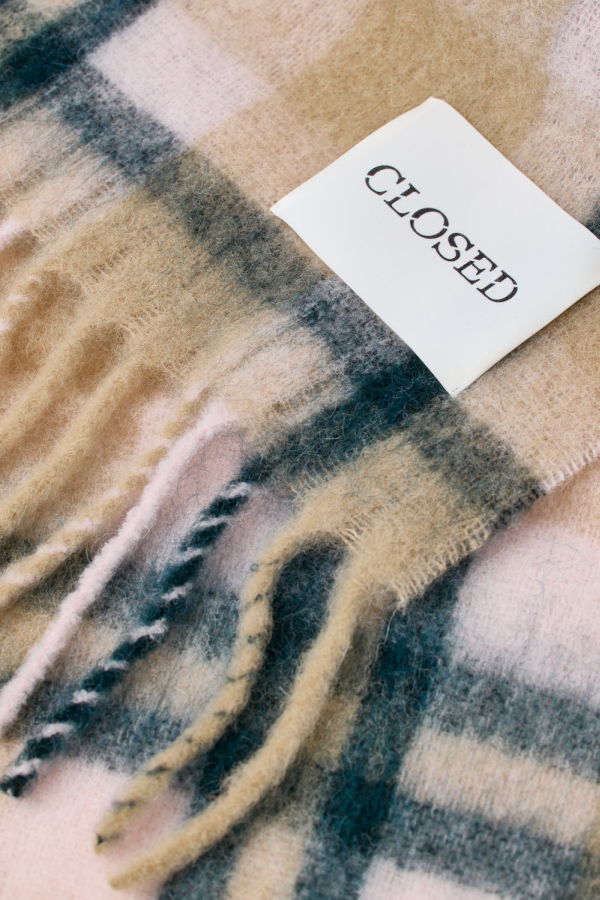 Closed Scarf - Rosewater Pink
