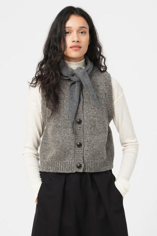 Girls of Dust Welsh Vest - Drizzle