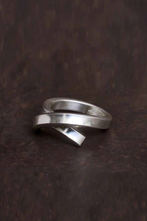 Werkstatt Munchen Embrace Ring