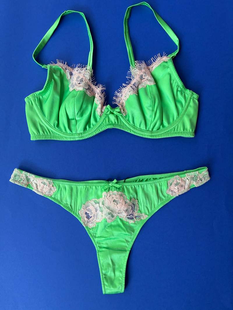 fleur du mal Juliet Lace Demi Underwire Bra - Pastel Lime