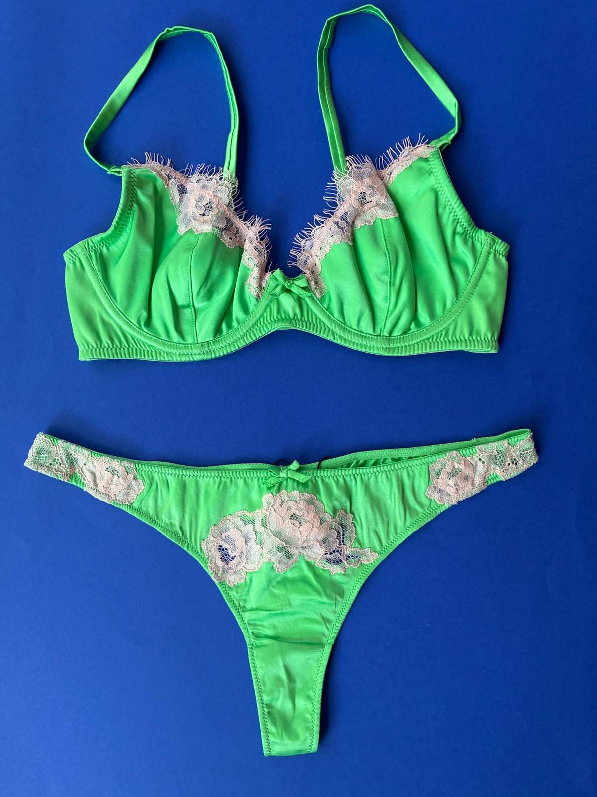 fleur du mal Juliet Lace Demi Underwire Bra - Pastel Lime - Image 6 of 6