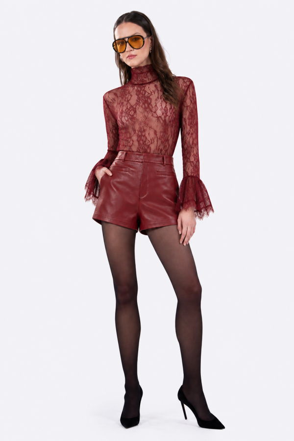 Nonchalant Label Gavin Short - Ruby