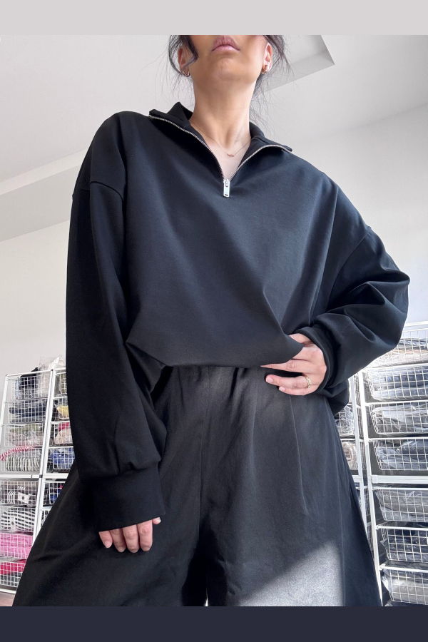 Cordera Balloon Quarter-Zip Sweatshirt - Black