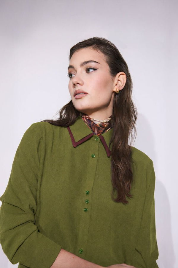 Hilary MacMillan The Busy Blouse