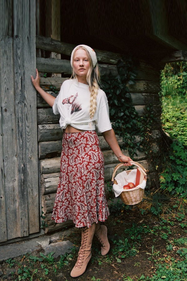 Lisa Says Gah Heritage Horse Charlie Tee