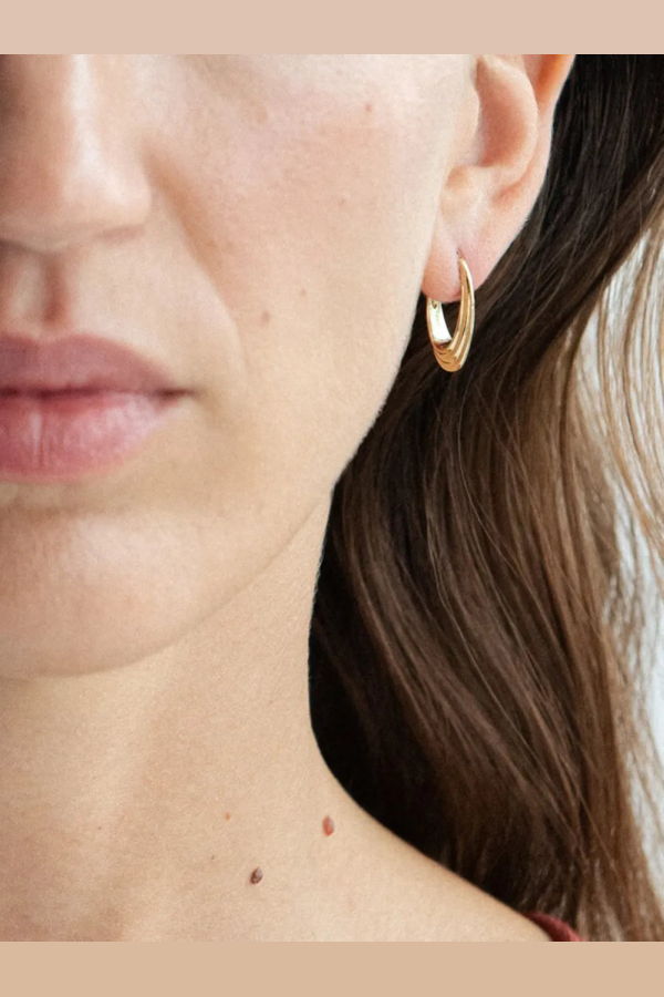 Otiumberg Roscida Ridged Hoop Earrings - Gold