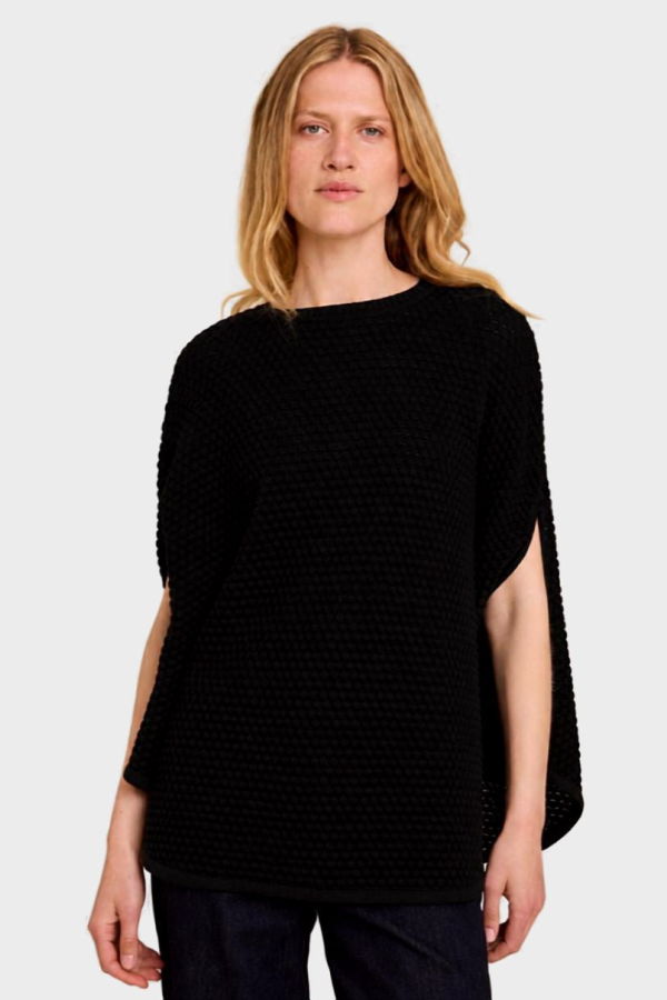 Sibin Linnebjerg Adi Poncho