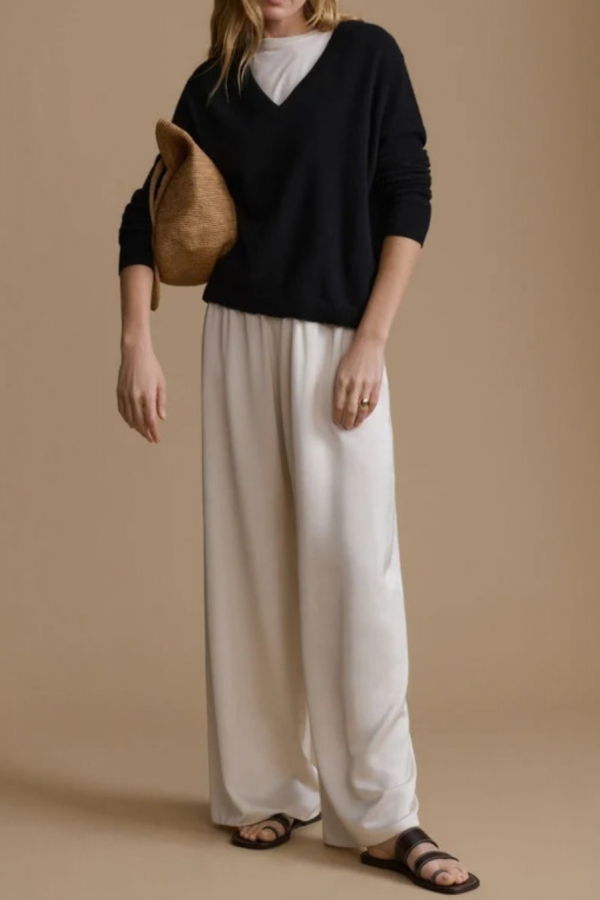Jenni Kayne Flynn Cashmere V-Neck Sweater - Black