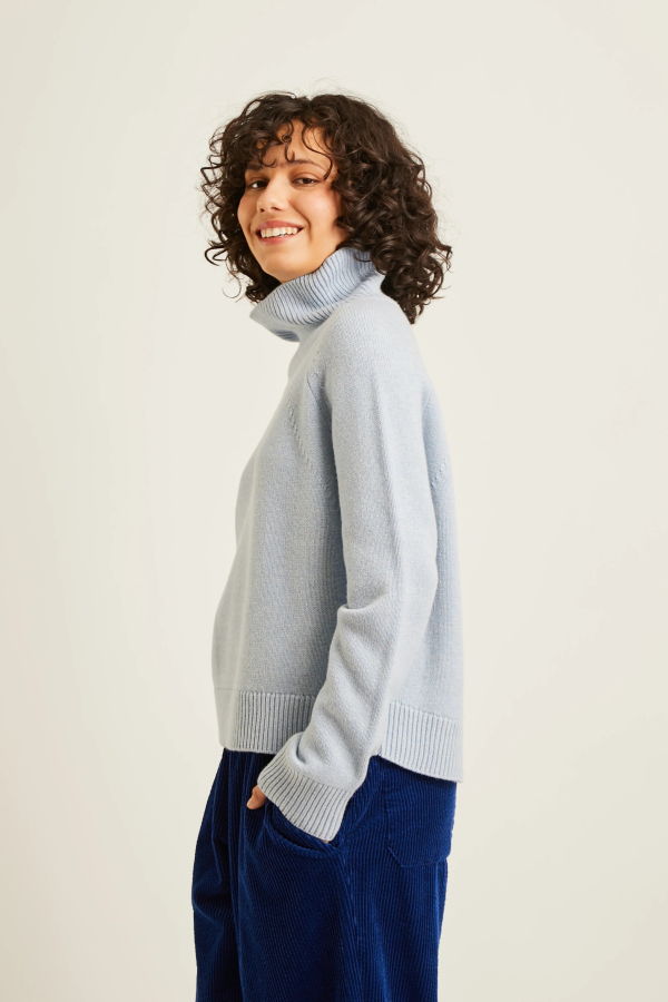NAIF Elara Sweater - Pale Blue