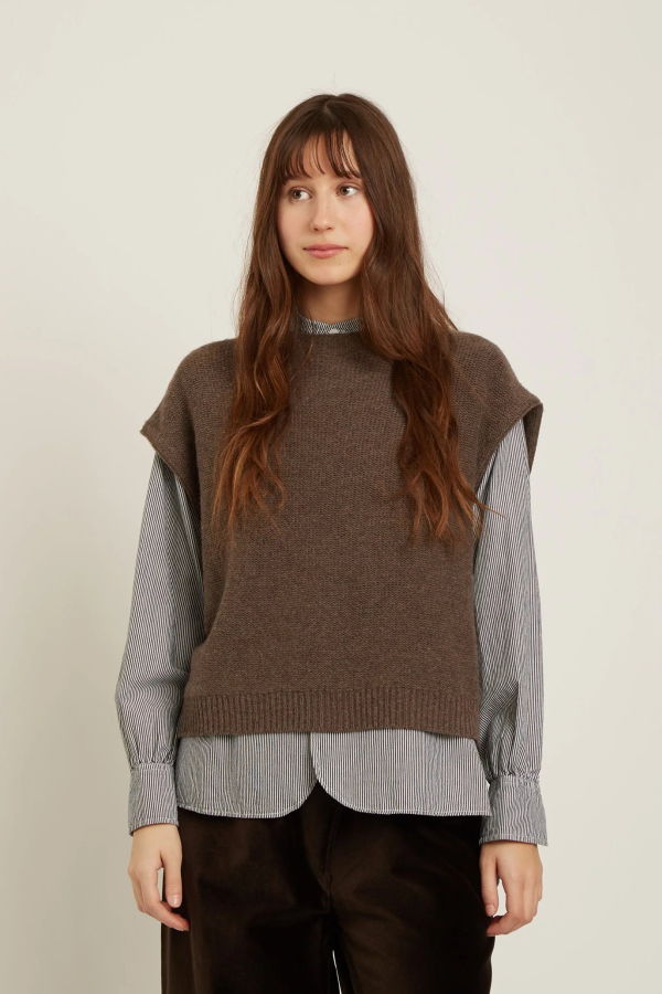 NAIF Nahida Vest - Dark Taupe
