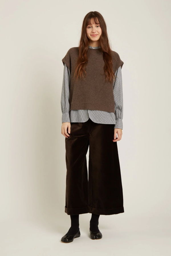 NAIF Nahida Vest - Dark Taupe