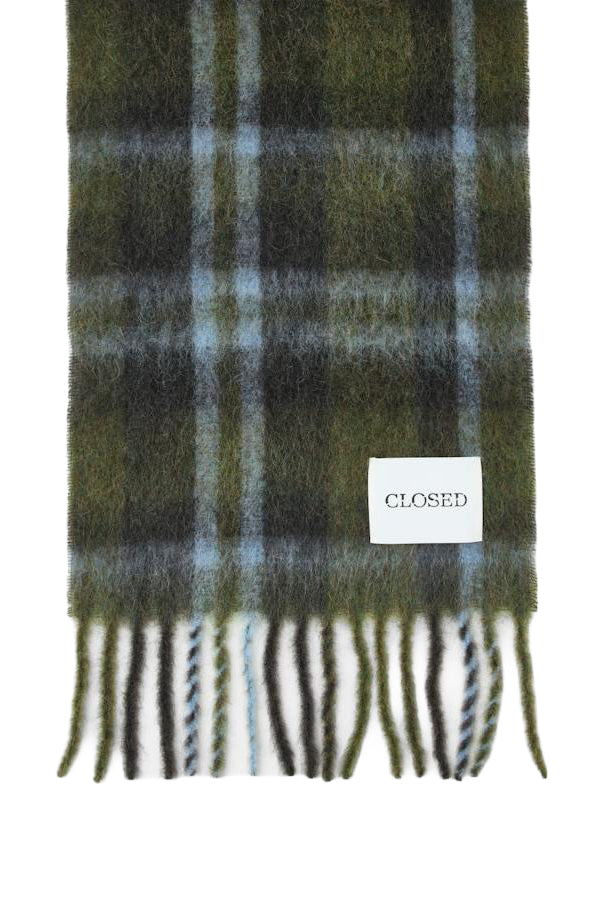 Closed Plaid Scarf