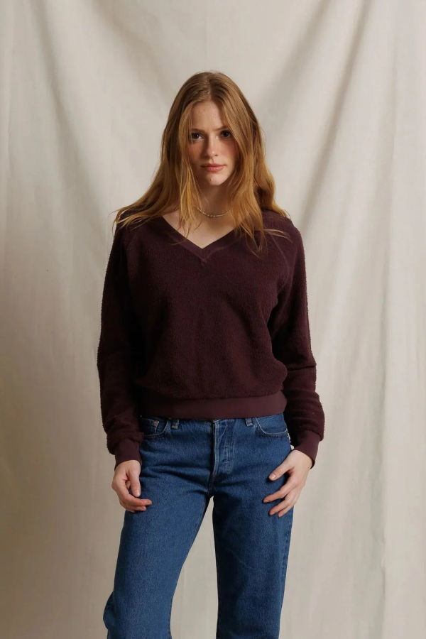 Perfect White Tee Ziggy Reverse Fleece V-Neck Sweatshirt