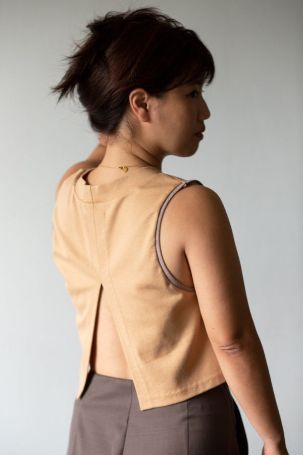 KAAREM Paper Sleeveless Organic Cotton Cropped Tank