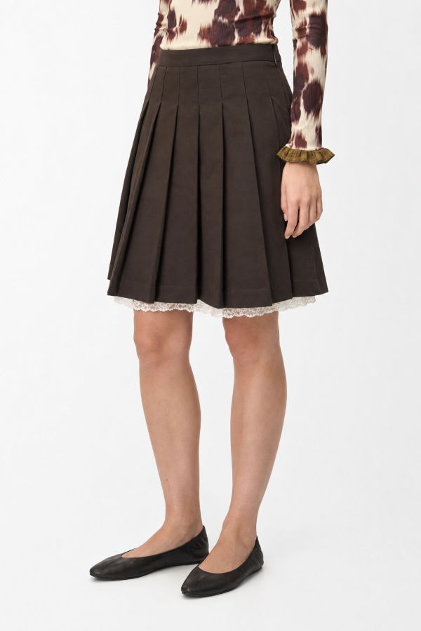 Carmen Says Bruno Pleated Lace Hem Skirt