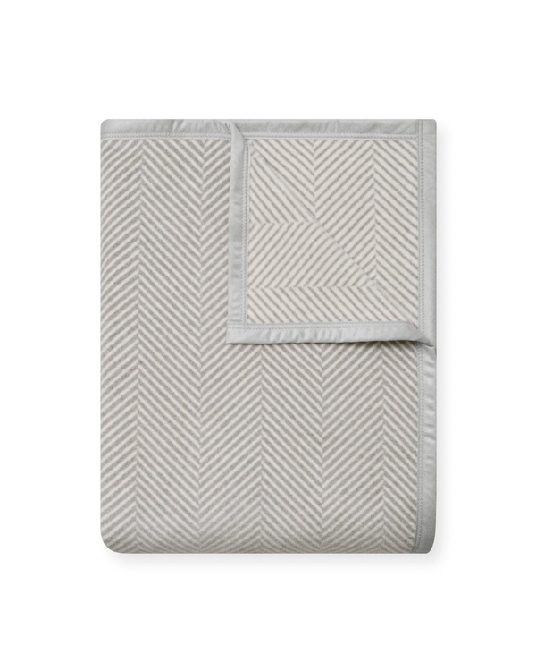 CHAPPY WRAP Harborview Herringbone Blanket - Light Grey | Garmentory