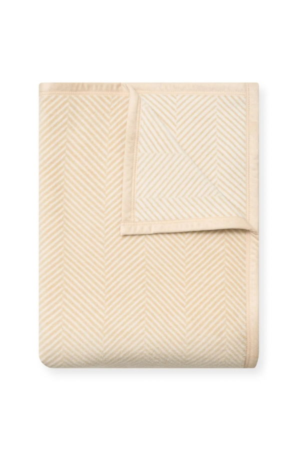 CHAPPY WRAP Harborview Herringbone Blanket - Cream