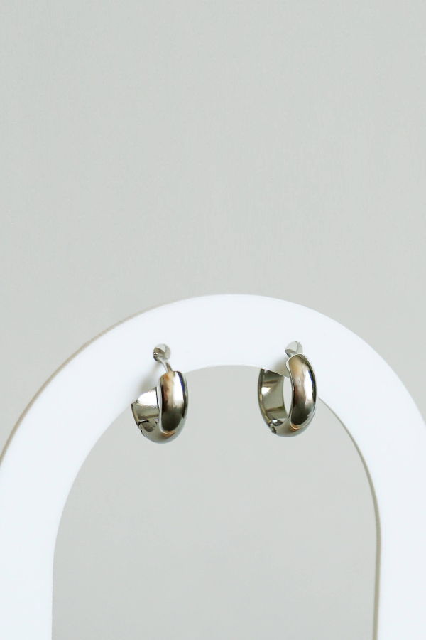 Horace Jewelry Cercia Hoops - 12mm