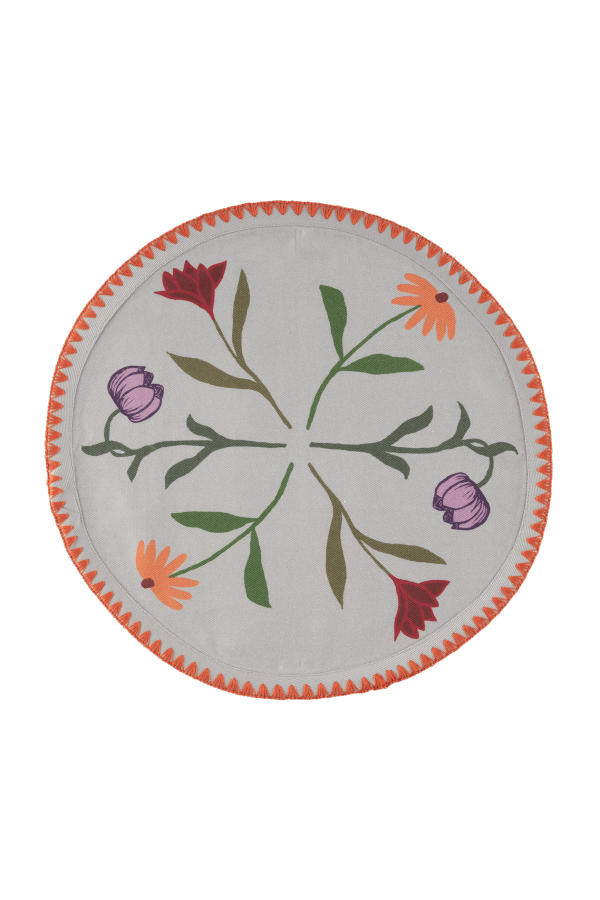 Sophie Williamson Design 6 Round Placemats Picnic on the Meadow Placemats