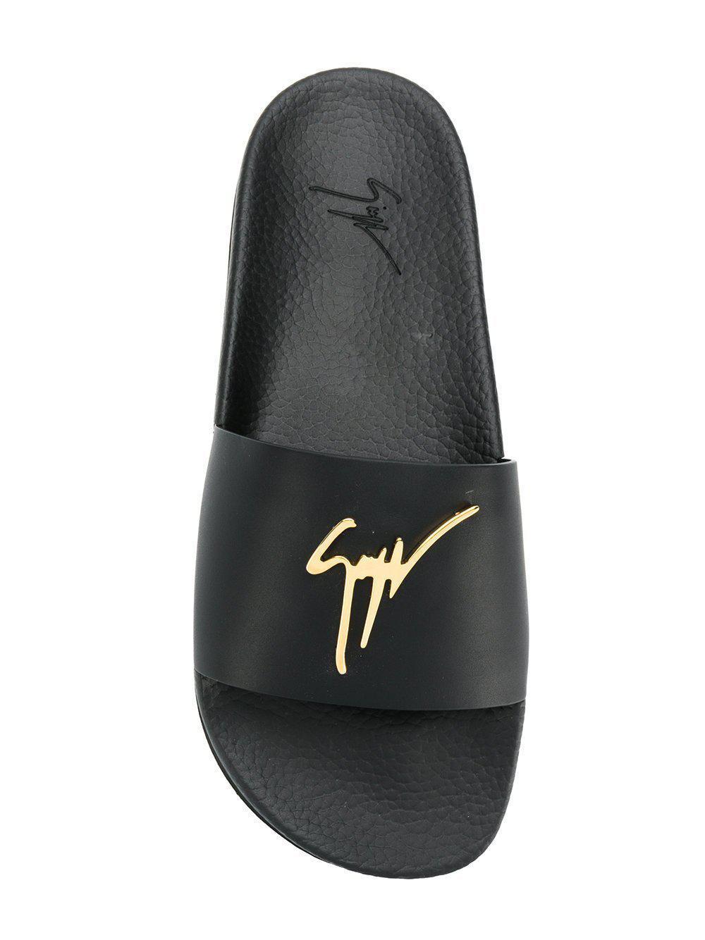 GIUSEPPE-ZANOTTI-Logo-Plaque-