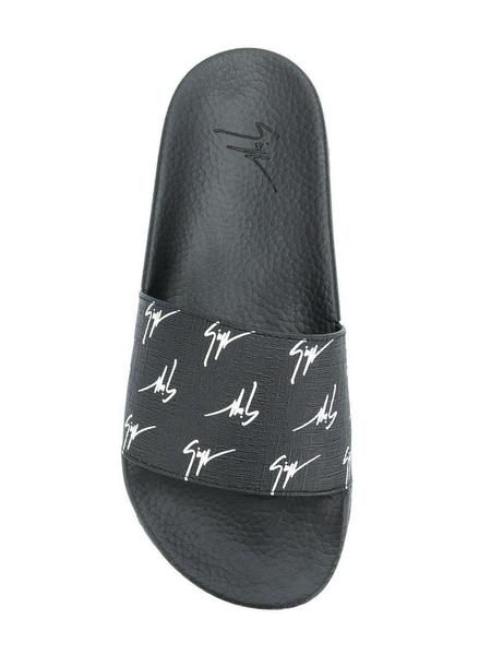 サンダル・ミュール GIUSEPPE ZANOTTI SS21 RUBBER SLIDE SANDALS (RS10024_003) Giuseppe Zanotti Rubber Slide Sandals - Black - Women