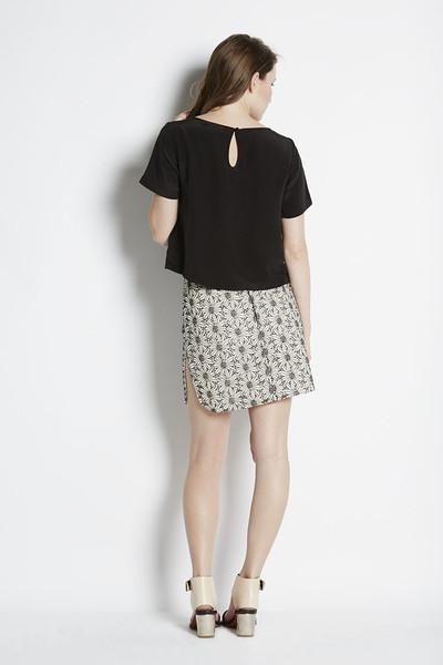 N/TICE Embroidered Lace Pencil Skirt N/TICE Embroidered Lace Pencil Skirt