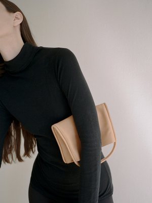 ARE Studio Mano Clutch ARE Studio Mano Clutch