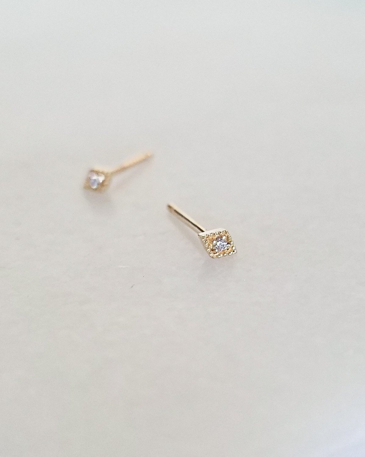 Blanca Monrós Gómez DIAMOND STUD - 14K YELLOW GOLD - Image 3 of 3