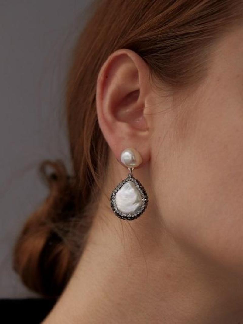ピアス LOVE ME MONSTER Natural Pearl Unbal Earrings 5BFM089 LOVE ME MONSTER Black Stone And Natural Pearl Earrings