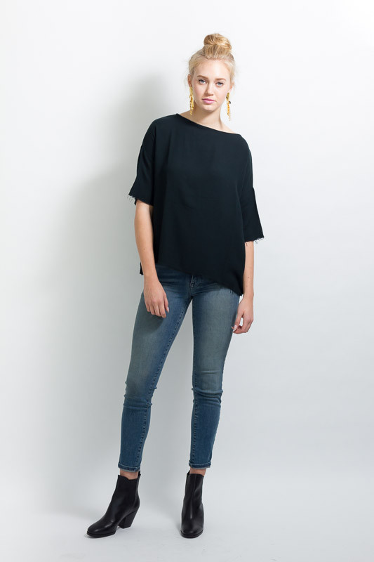 BLACK CRANE SQUARE TOP BLACK CRANE SQUARE TOP
