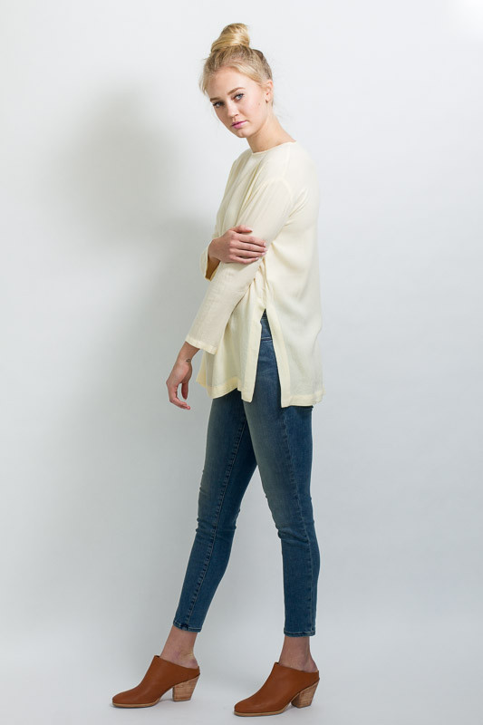 BLACK CRANE SLIT TOP BLACK CRANE SLIT TOP