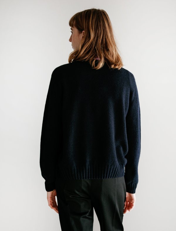 Margaret Howell Cashmere Twist Seamless V-Neck Cardigan - Dark