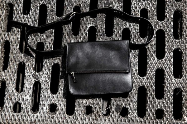 Minor History Toutrist - Black