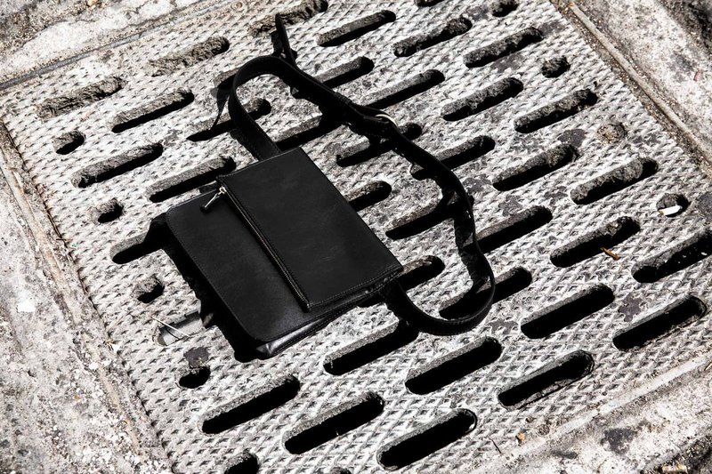 Minor History Toutrist - Black