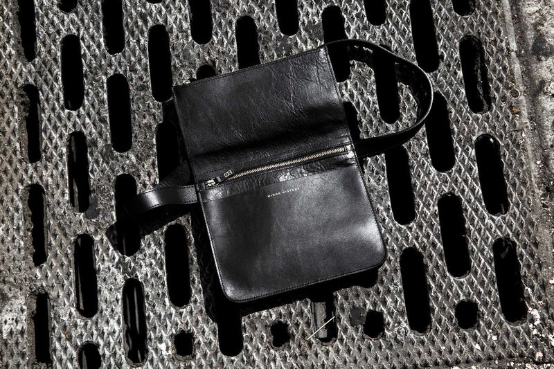 Minor History Toutrist - Black